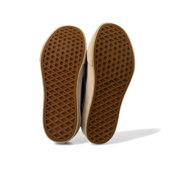 Women's Black Old Skool Vans - Picture 4 of 5